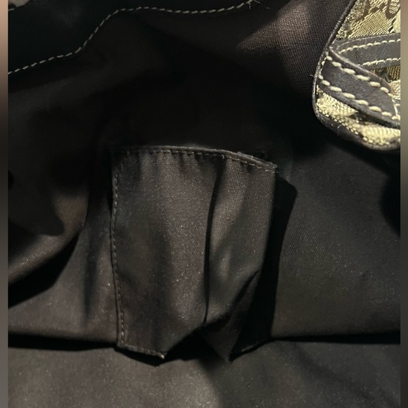 Authentic Gucci Abbey D-Ring Hobo – GG Monogram & Leather – Includes Dust Bag - Picture 7 of 15